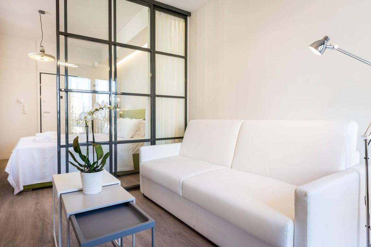 Emily In Athens - Central Chic Flat With Terrace Syntagma E1 المظهر الخارجي الصورة