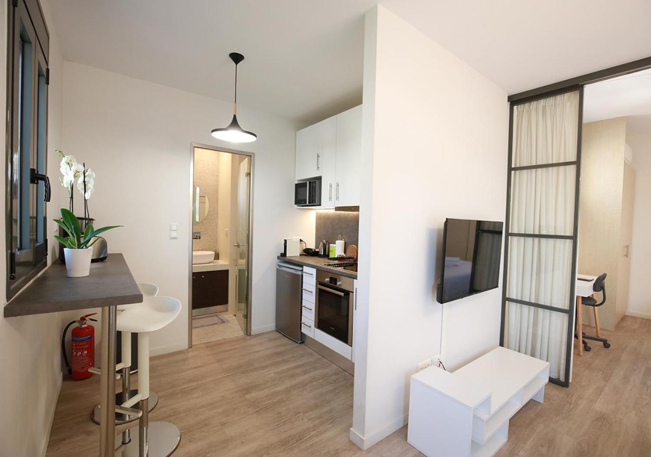 Emily In Athens - Central Chic Flat With Terrace Syntagma E1 المظهر الخارجي الصورة