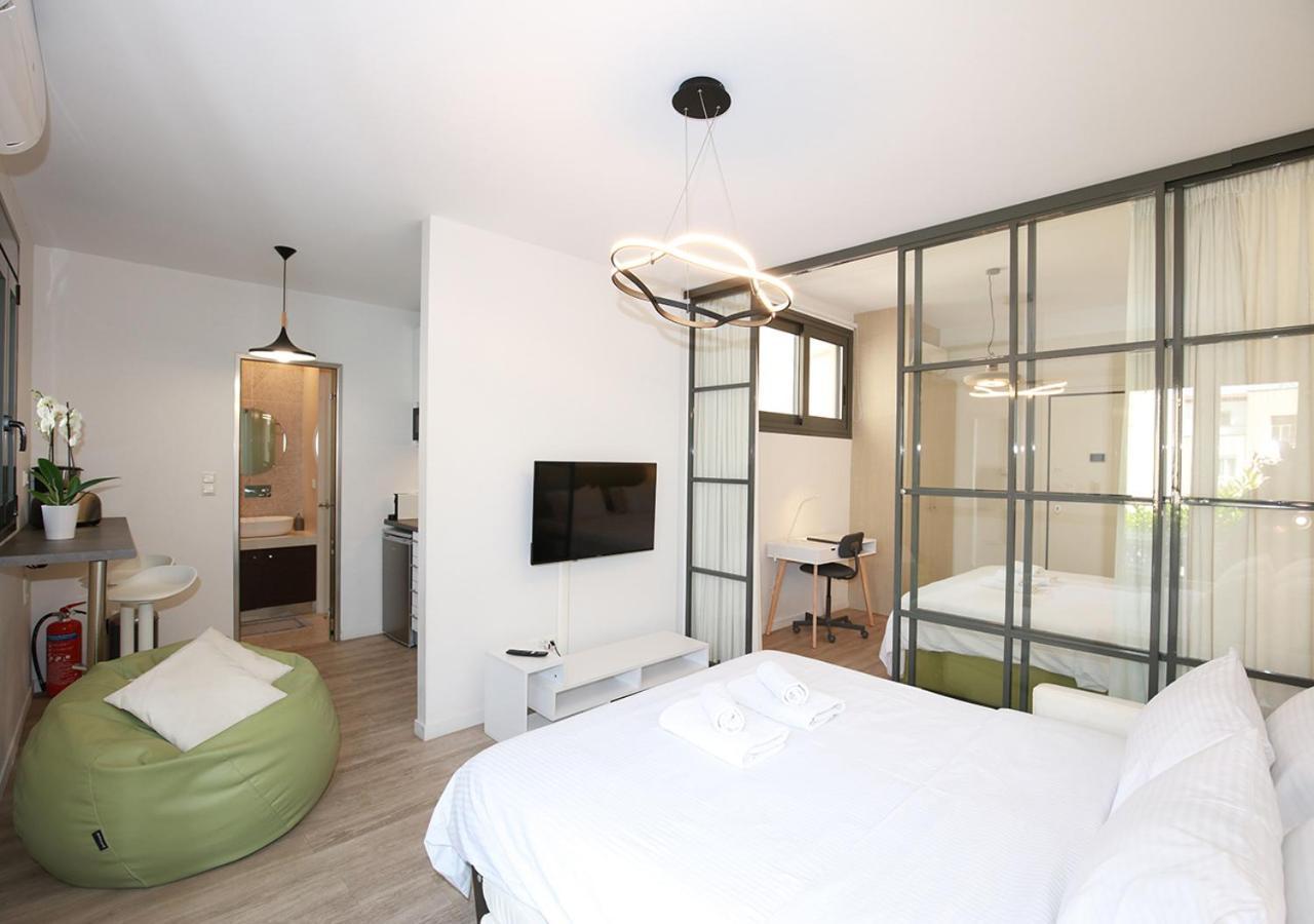 Emily In Athens - Central Chic Flat With Terrace Syntagma E1 المظهر الخارجي الصورة